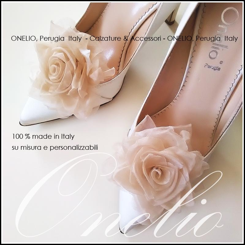 19587576_sposa_scarpe_tacco_punta_raso_bianco_fiore_calzature_shoes_cerimonia_wedding_eleganti_su_misura_onelio_perugia_4.jpg