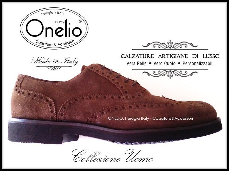 Stringate Oxford Brogue in camoscio marrone