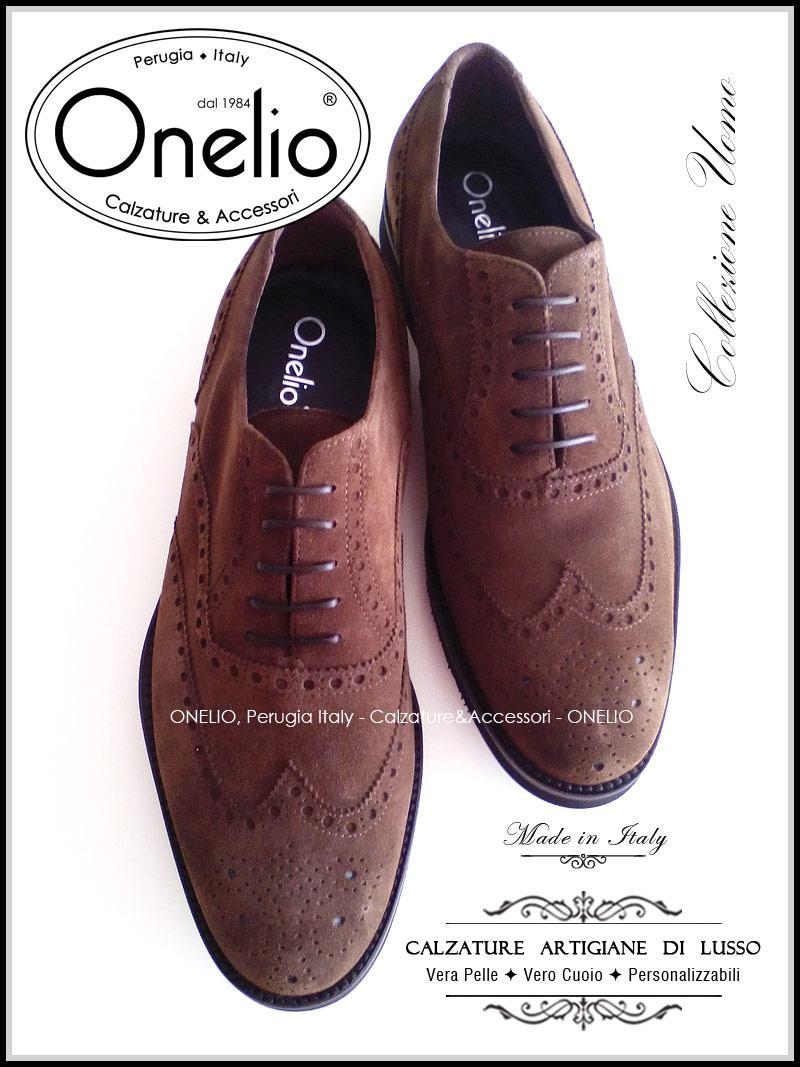 Stringate Oxford Brogue in camoscio marrone