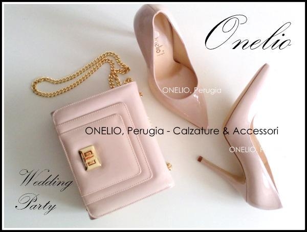 Scarpe d collet tacco a spillo e Borsa con catena. Vernice rosa
