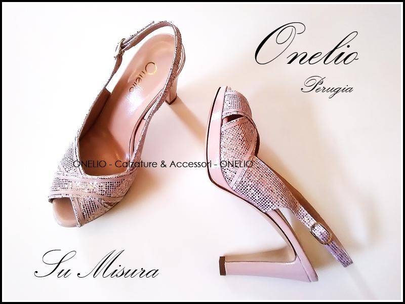 Scarpe e borsa rosa cipria online